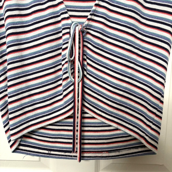 Brandy front tie blouse - Picture 2 of 4